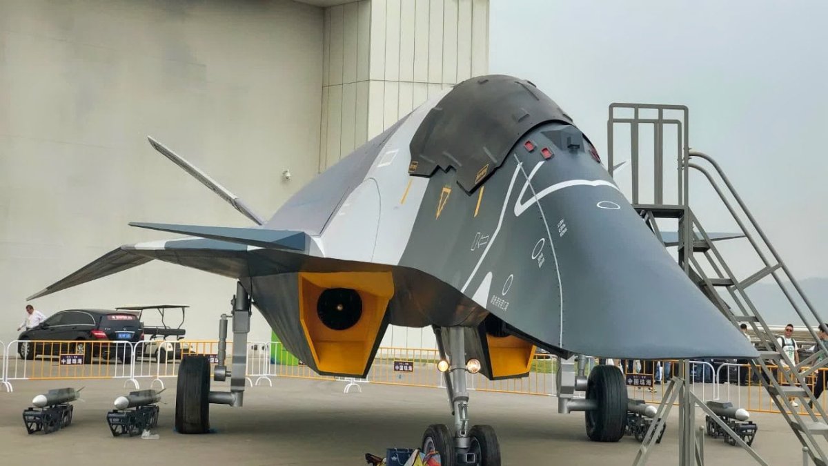 US Air Force Declares the X-44 Manta Fighter is Ready for Action!